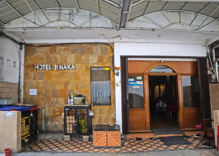 Oyo 92266 Hotel Binaka Medan