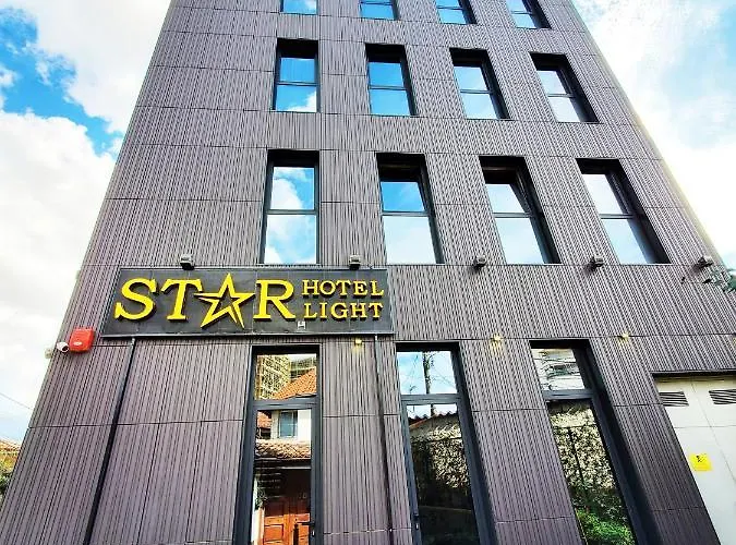 Starlight Hotel Tiran