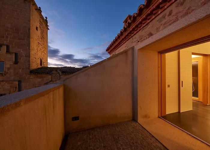 Casa Palacio PAREDES SAAVEDRA by ATRIO Caces