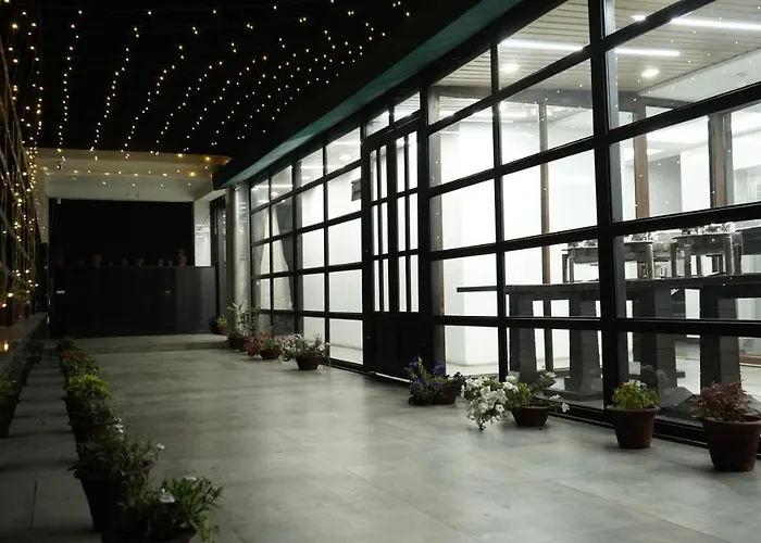 Pod N Beyond Smart Hotel @Bistupur Jamshedpur