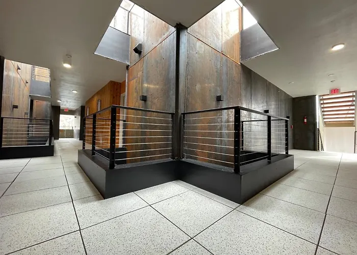 Hotel Iconica White Salmon