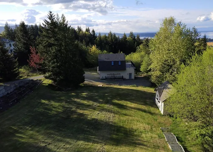 By The Bay Lavender Villa Chemainus