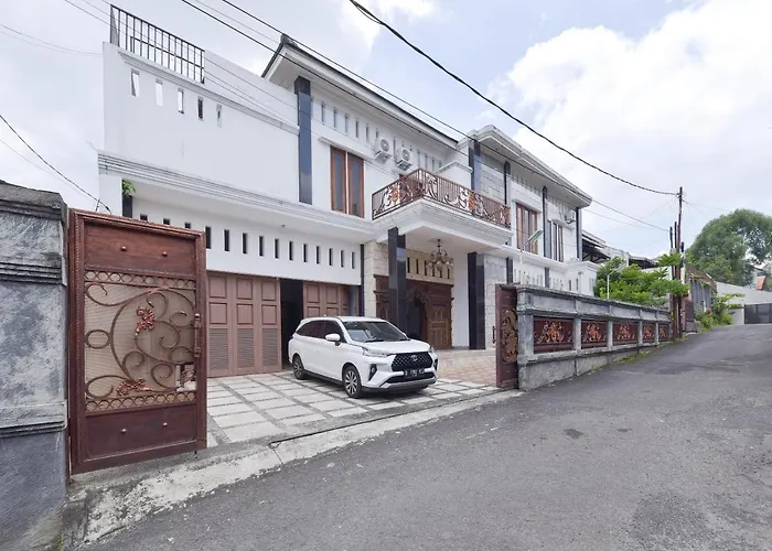 RedDoorz Syariah near Dago Pakar 2 Hotel Bandung