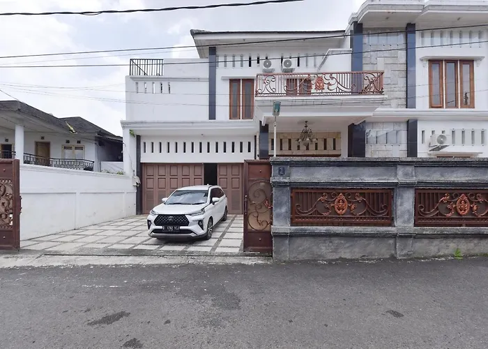 RedDoorz Syariah near Dago Pakar 2 Hotel Bandung