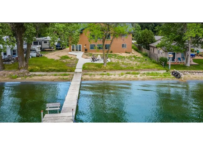Canary Beach Resort Glenwood