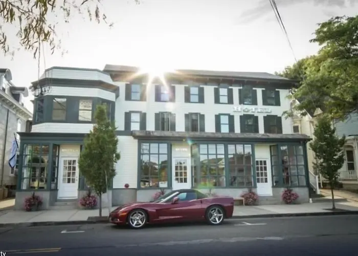 Zey Hotel Greenport