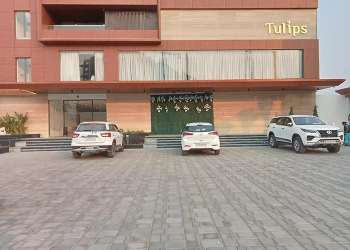 Hotel Tulips Grand Hyderabad