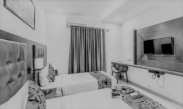 Fabhotel Realm Inn Mumbai