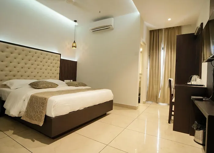 Sulu Residency Hotel Kochi