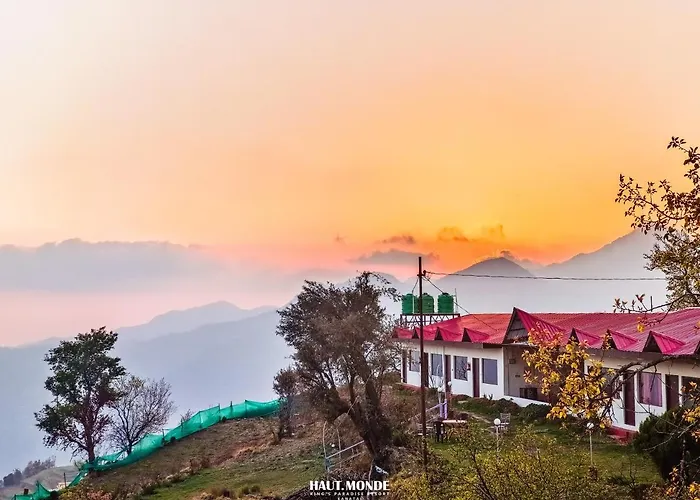 Haut Monde King'S Paradise Resort Kanatal