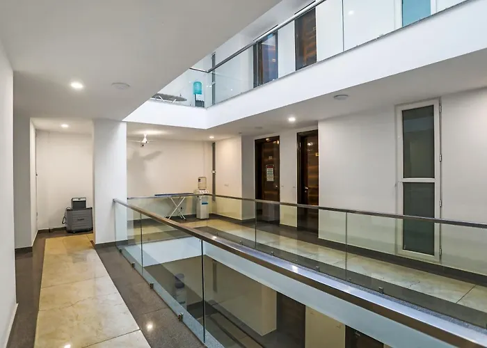 Windsor Castle Premier Cyber City Gurgaon