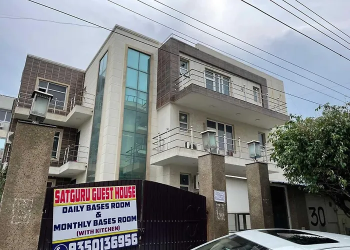Hotel O Satguru Guest House Near Omaxe Celebration Mall Gurgaon