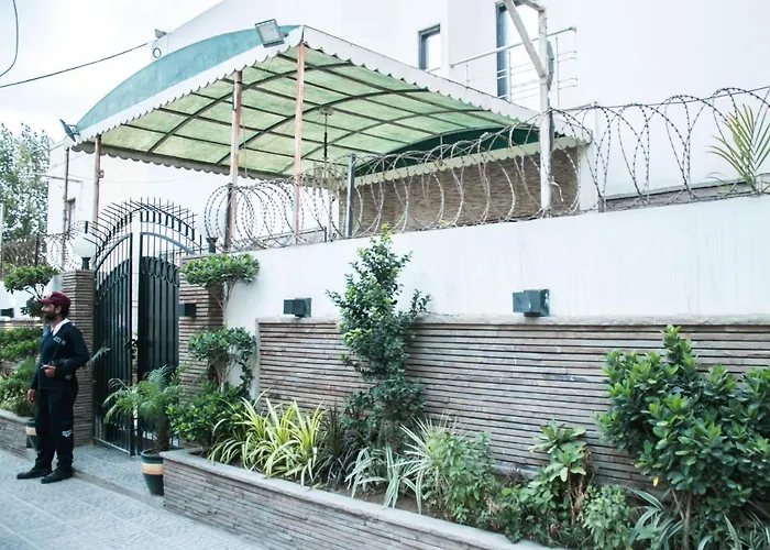 Lokal Rooms X Shahrah-E-Faisal Karachi