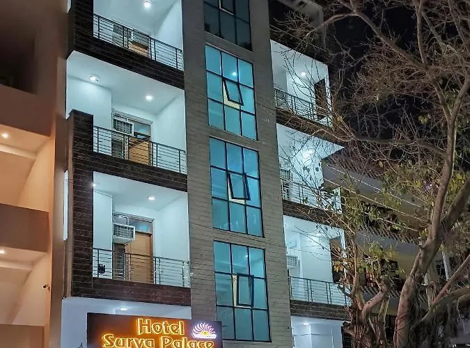 Hotel Surya Palace By Aura Noida
