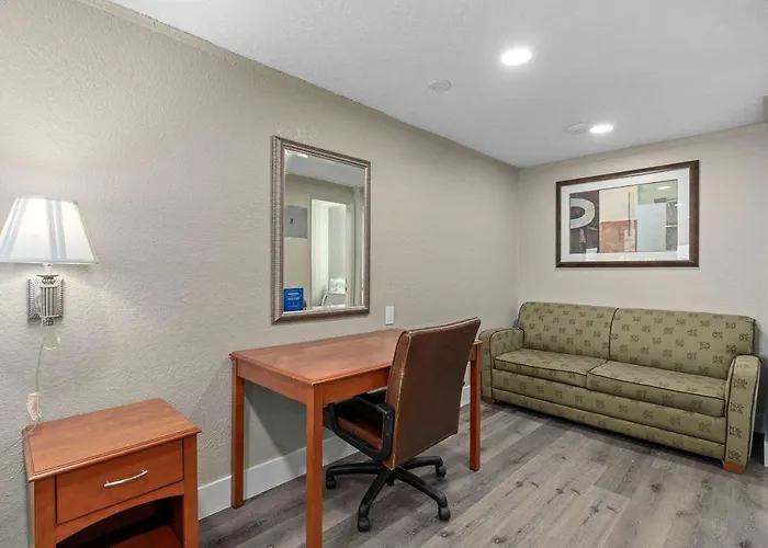 Travelodge By Wyndham Kissimmee Orlando Four Corners