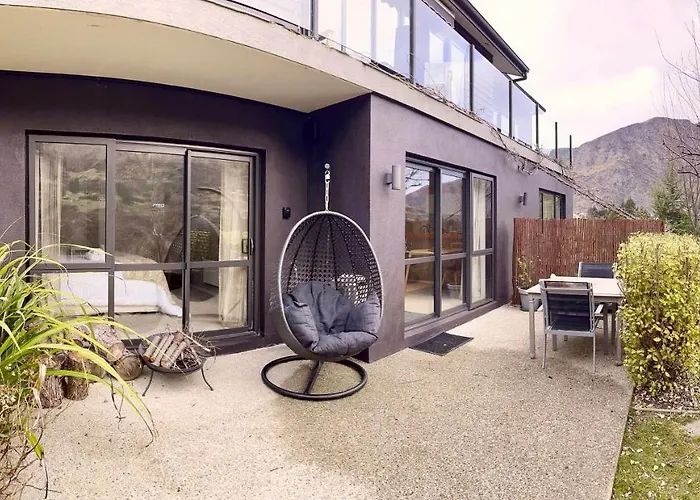 Garden Of Eden Hotel Queenstown