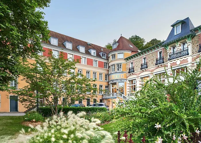Le Grand Hôtel, The Originals Relais Évaux-les-Bains