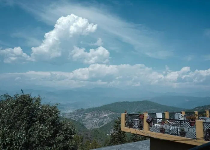 Himalaya Mount View Resort Kausani