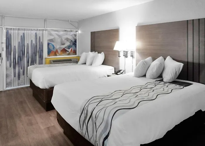 Econo Lodge Carlsbad