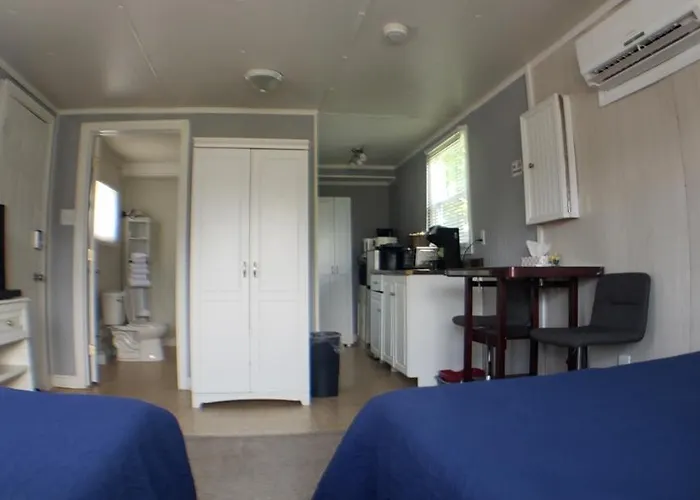 Capeway Extended Stay Lodge Port Hastings