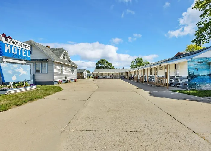 Eagles Nest Motel Unit 3Bd Escanaba