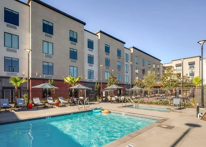 Ayres Hotel Rialto Fontana