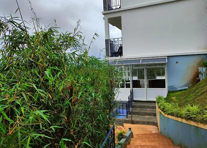 Burj Munnar Hotel Anachal