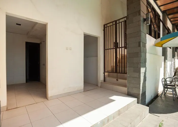 Urbanview Hotel Syariah Villa SM Cisarua Puncak by RedDoorz Bogor