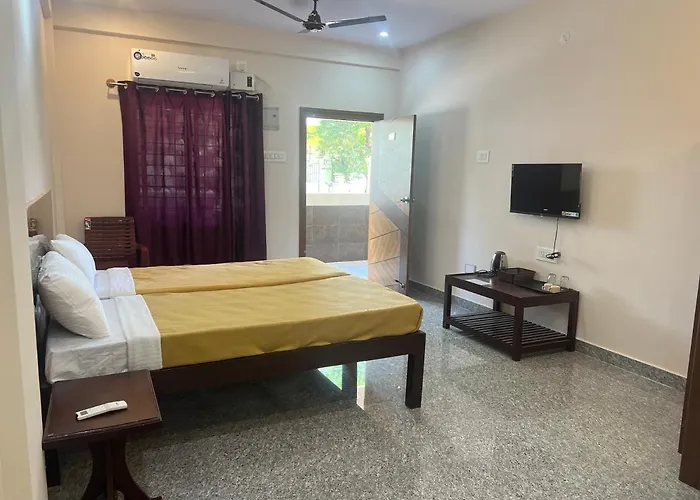 Rt Service Apartments Hotel Velankanni
