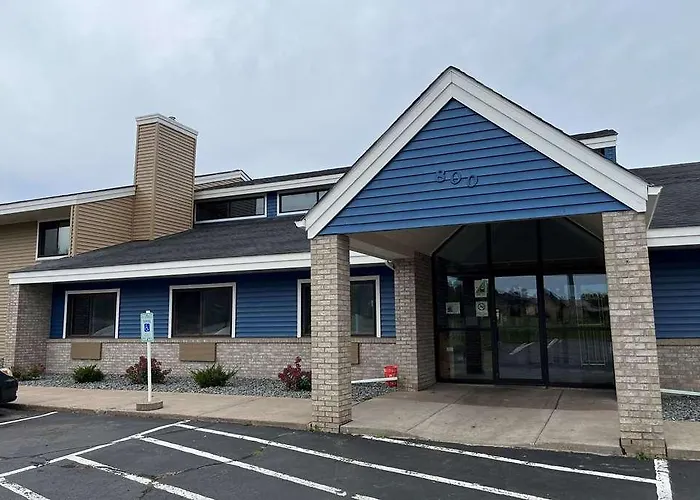 Americinn By Wyndham Ladysmith