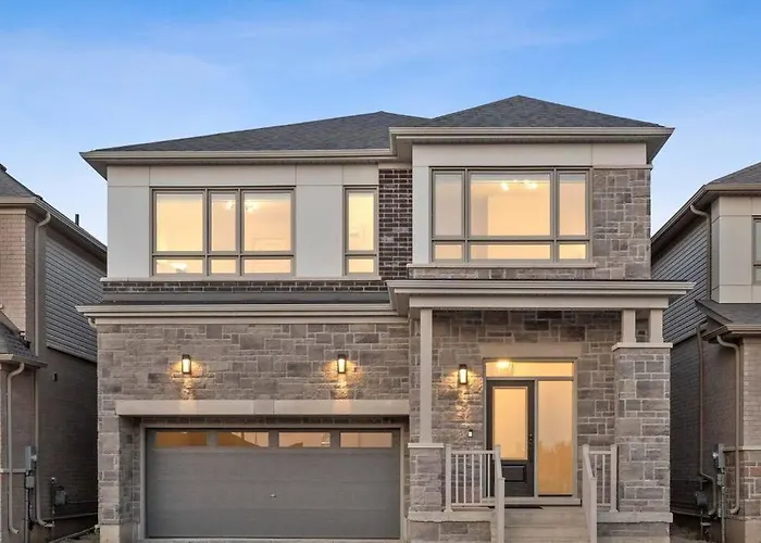 Barrie Luxe, Pool Table 6 Bedroom 6 Ba Custom Design A+ Location