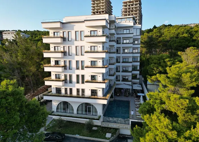 Great White Hotel Shëngjin