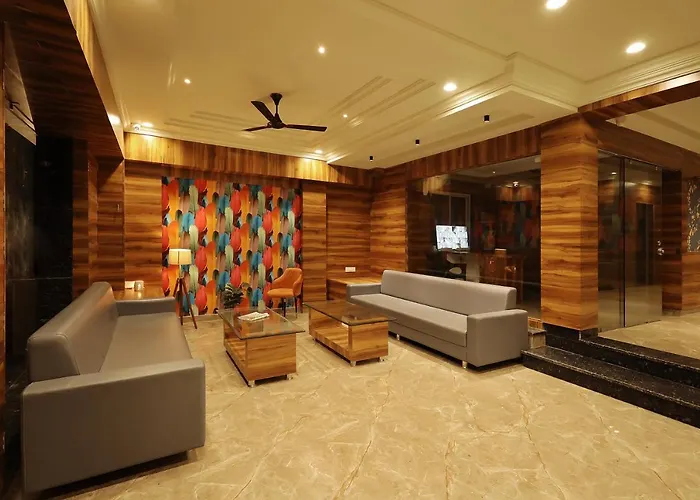 Hotel Sparkle Inn Just 400 Meters From Udaipur Railway Station
