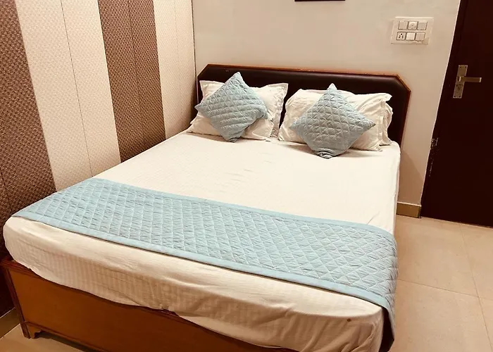 4 U Premium Tapovan Rishikesh
