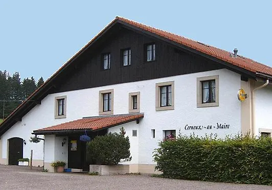 Bed and Breakfast Le Cerneux-Au-Maire à Les Bois