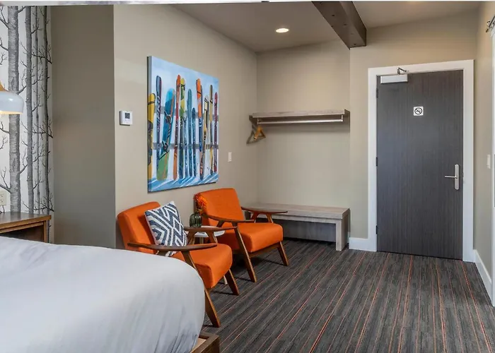 Ski Inn Taphouse Hotel Sisters