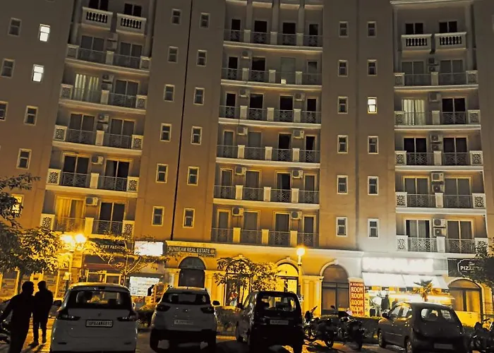 Radhe Krishna Luxury Stay Mathura