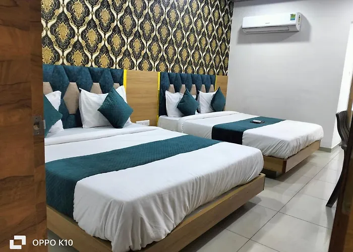 Hotel Rudra Palace Anand