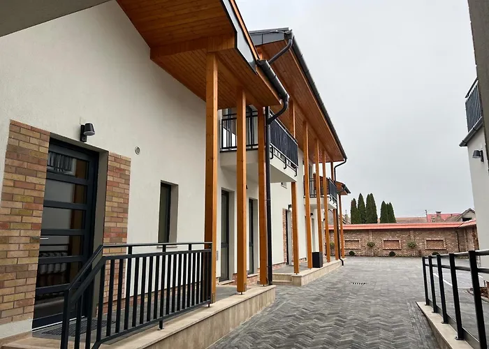 H11 Rooms Esztergom