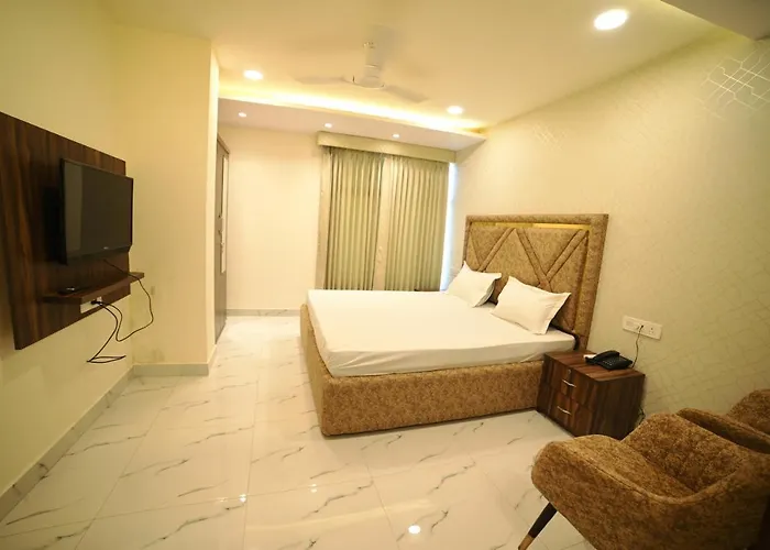 Ovel Hotel Ludhiana