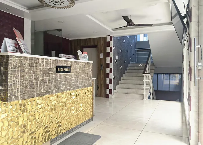 Hotel Feathers Kochi