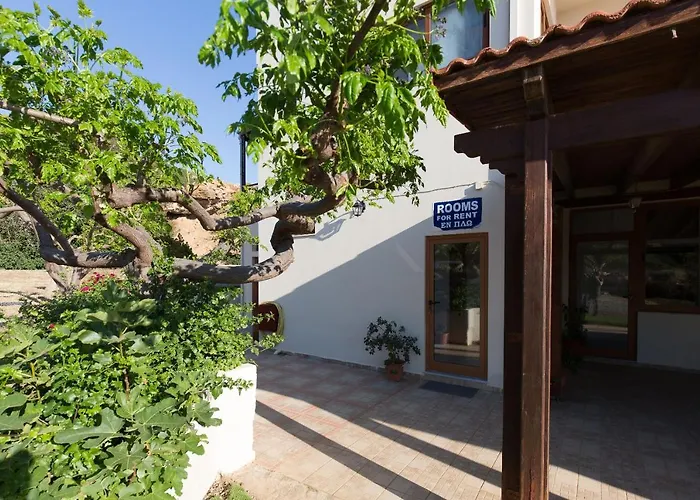 En Plo Beachfront Rooms Phalasarna