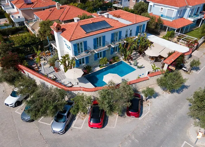 Tarcin Alacati Otel