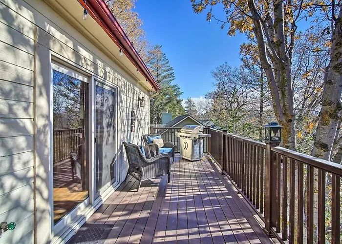 The Thunderbird Retreat, Huge Patio, Amazing View Hotel Lake Arrowhead
