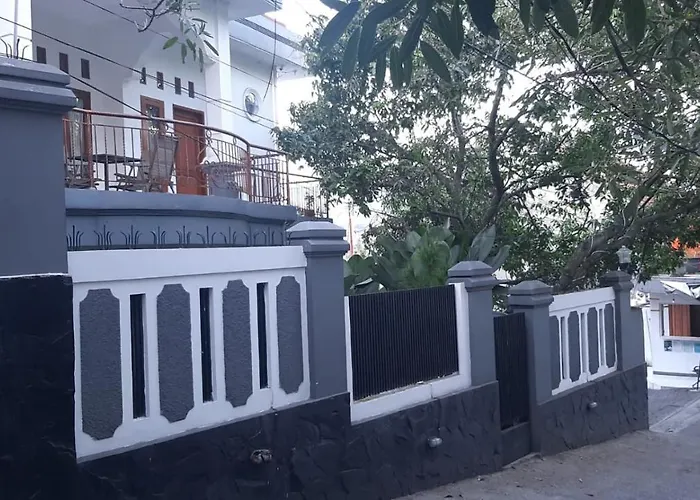 Cigadung House Hotel Bandung