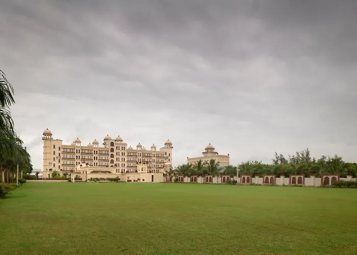 Uday Palace Navsari, A Member Of Radisson Individuals