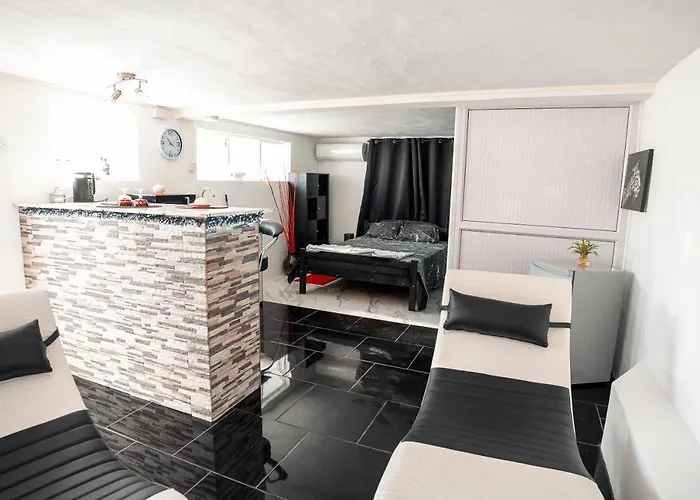 Studio B Port-Louis