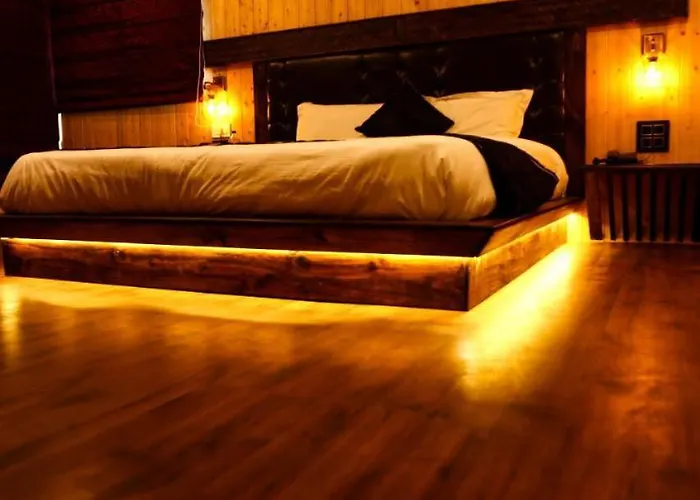Aman The Lake Side Hotel Nainital