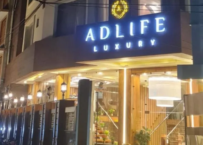 Hotel Adlife Luxury Srinagar 