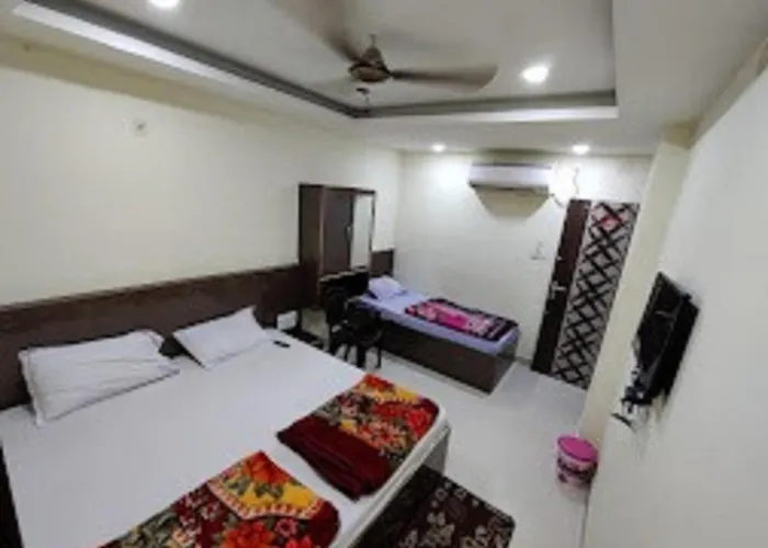 Swastik Guest House Varanasi